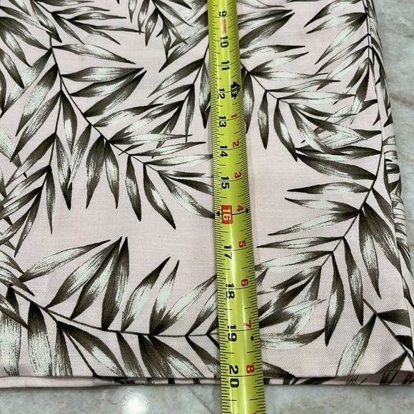 NEW Ann Taylor Factory | Pale‎ Pink Tropical Pencil Skirt | Petite Size 6 (6P) - Picture 7 of 10